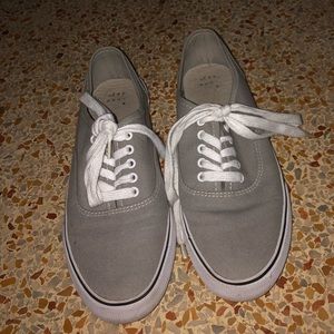 low ankle sneakers.
